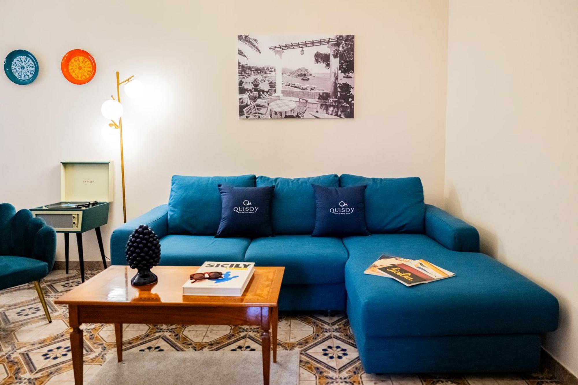 Achilles Apartment Giardini Naxos Eksteriør bilde